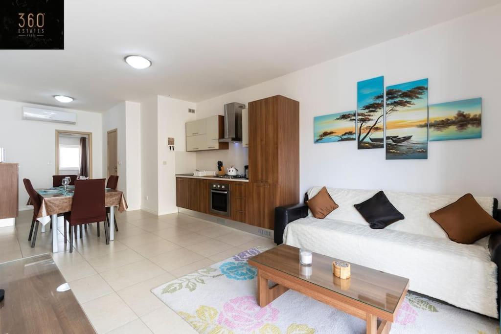 Beautiful, Top Notch 1 Bedroom Apt Just Off The Coast By 360 Estates 圣保罗湾城 外观 照片